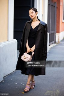 Min-Young Park feet photo thumbnail