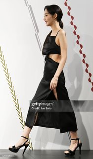 Min-Young Park feet photo thumbnail