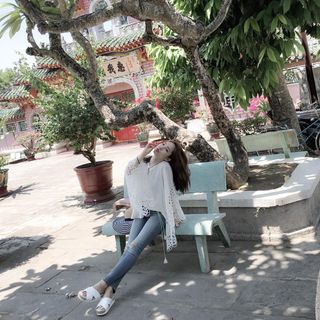 Min-Young Park feet photo 18