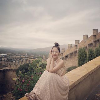 Min-Young Park feet photo 11