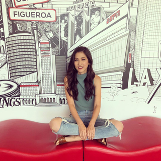 Mina Kimes feet photo thumbnail