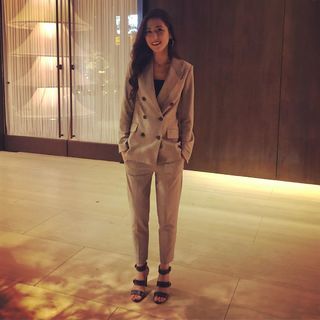 Mina Kimes feet photo thumbnail
