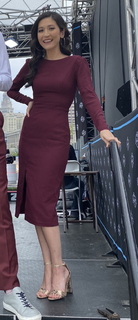 Mina Kimes feet photo thumbnail