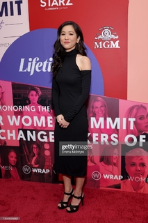 Mina Kimes feet photo thumbnail