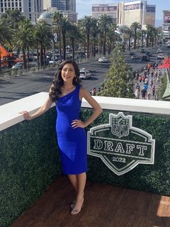 Mina Kimes feet photo thumbnail