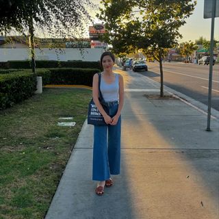Mina Kimes feet photo thumbnail