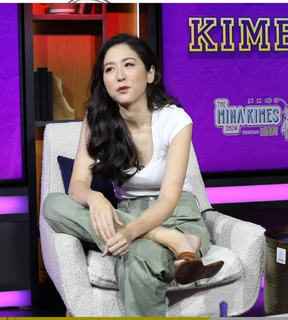 Mina Kimes feet photo thumbnail