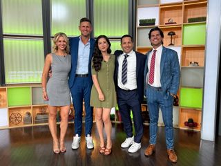 Mina Kimes feet photo thumbnail