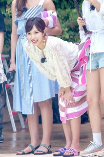 Mina Sharon Myoui feet photo thumbnail
