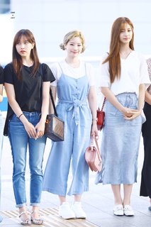 Mina Sharon Myoui feet photo thumbnail
