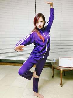 Mina Sharon Myoui feet photo thumbnail