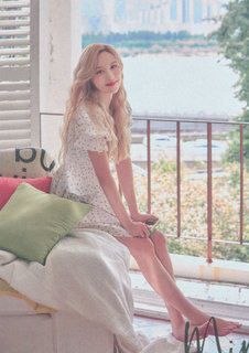 Mina Sharon Myoui feet photo thumbnail