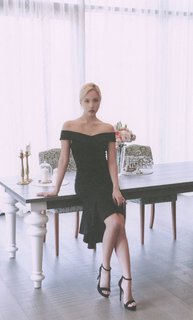 Mina Sharon Myoui feet photo thumbnail