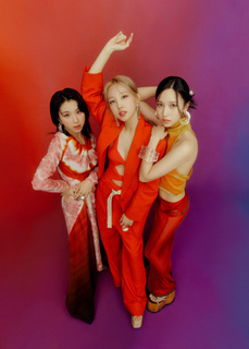 Mina Sharon Myoui feet photo thumbnail