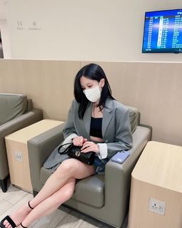 Mina Sharon Myoui feet photo thumbnail