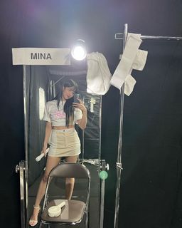 Mina Sharon Myoui feet photo thumbnail