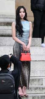 Mina Sharon Myoui feet photo thumbnail