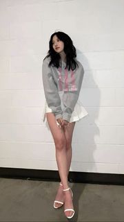 Mina Sharon Myoui feet photo thumbnail