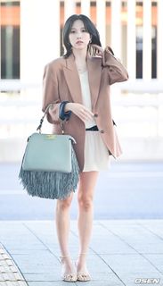 Mina Sharon Myoui feet photo thumbnail