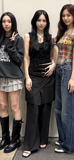 Mina Sharon Myoui feet photo thumbnail