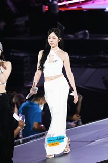 Mina Sharon Myoui feet photo 1