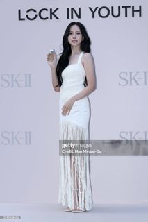 Mina Sharon Myoui feet photo 11