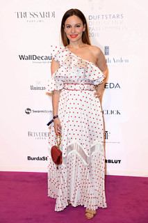 Mina Tander feet photo 10