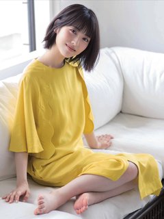 Minami Hamabe feet photo 12