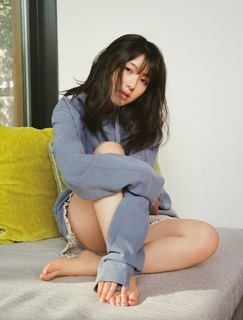 Minami Hamabe feet photo 8