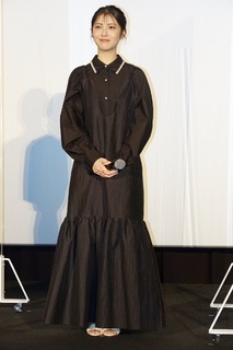 Minami Hamabe feet photo 8