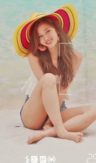 Minatozaki Sana feet photo thumbnail