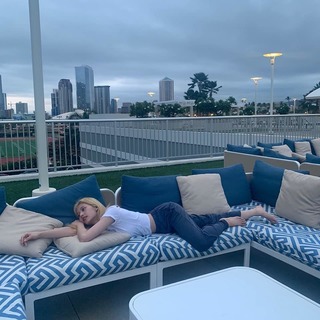 Minatozaki Sana feet photo thumbnail