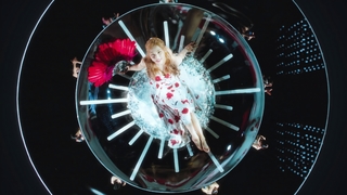 Minatozaki Sana feet photo thumbnail