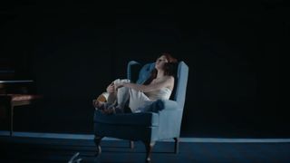 Minatozaki Sana feet photo thumbnail