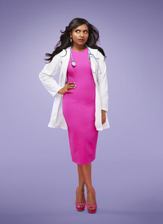Mindy Kaling feet photo thumbnail