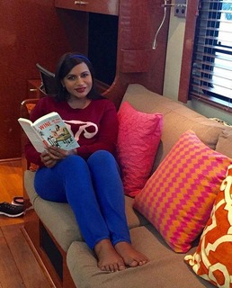 Mindy Kaling feet photo thumbnail