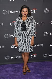 Mindy Kaling feet photo thumbnail