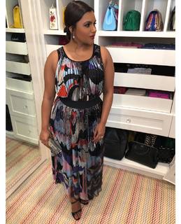 Mindy Kaling feet photo thumbnail
