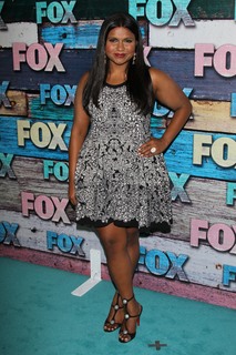 Mindy Kaling feet photo thumbnail