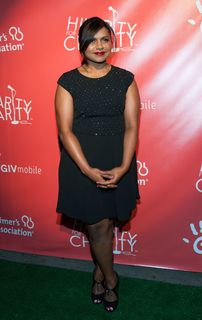 Mindy Kaling feet photo thumbnail