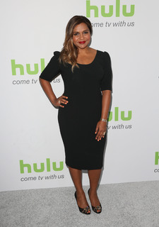 Mindy Kaling feet photo thumbnail