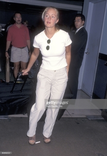Mindy McCready feet photo 13