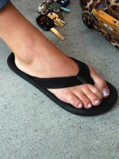 Mindy Robinson feet photo 3