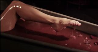 Mindy Robinson feet photo 1