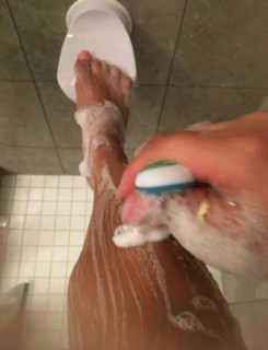 Mindy Robinson feet photo 12