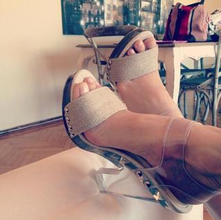 Mine Tugay feet photo thumbnail