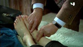 Mine Tugay feet photo thumbnail