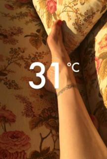 Mine Tugay feet photo thumbnail
