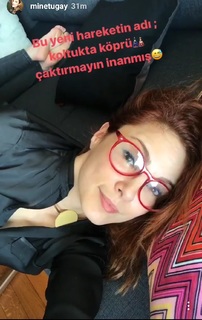 Mine Tugay feet photo thumbnail