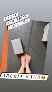 Mine Tugay feet photo thumbnail